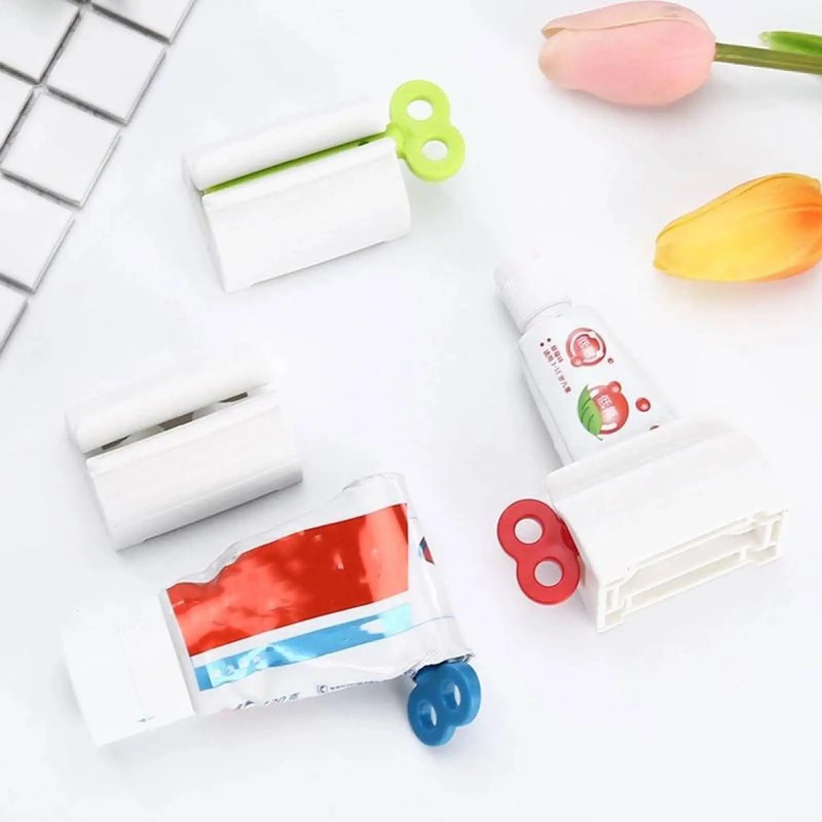 Rolling Toothpaste Squeezer and Dispenser Stand - Manual Toothpaste Wringer Tool for Bathroom Use, Ideal Gift in Plastic and Aluminum