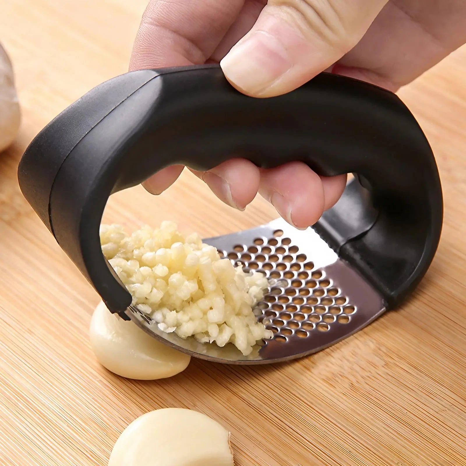 Stainless Steel Garlic Press, Manual Garlic Press Tool, Washable Garlic Crusher, Kitchen Garlic Chopper, Garlic Masher, Kitchen Gadgets